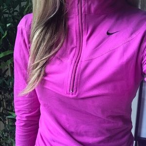 Nike half zip thin pullover magenta size S